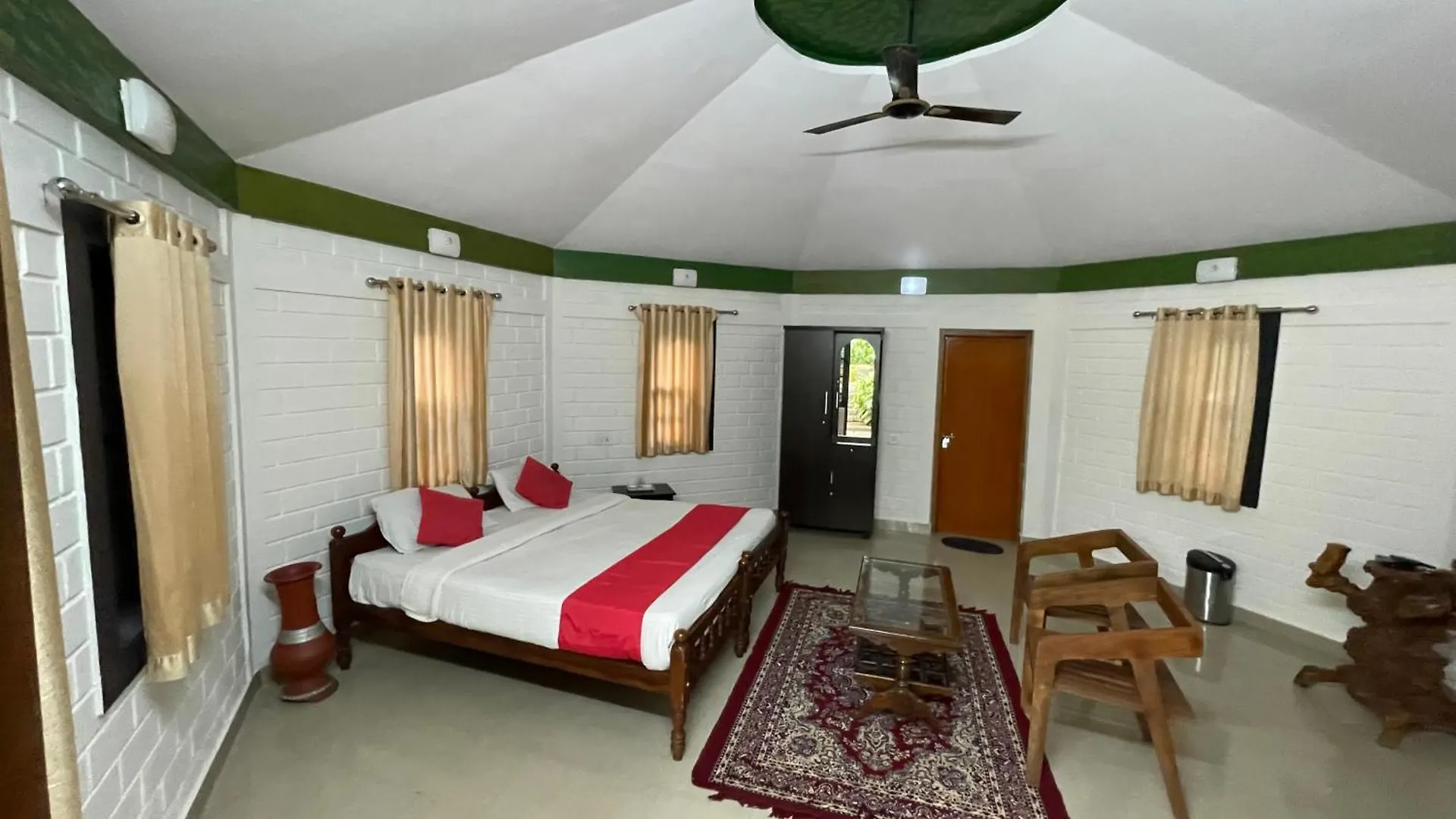 Karapuzha Lakeshore Wayanad Resort